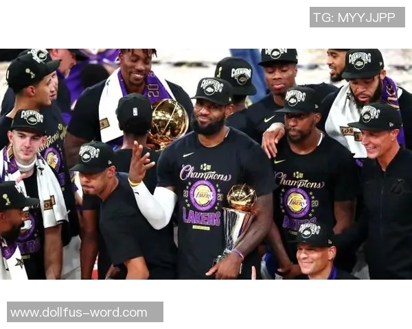 詹姆斯带领湖人逆转猛龙，终结三连败，连续两场得分超过40分